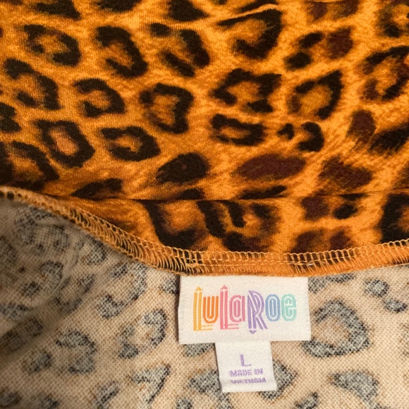 Lu La Roe - Short Animal Print skirt - Picture 2 of 2